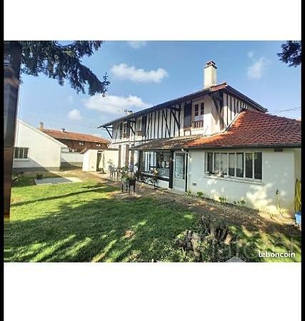 Maison A Colombages Norrois Екстериор снимка